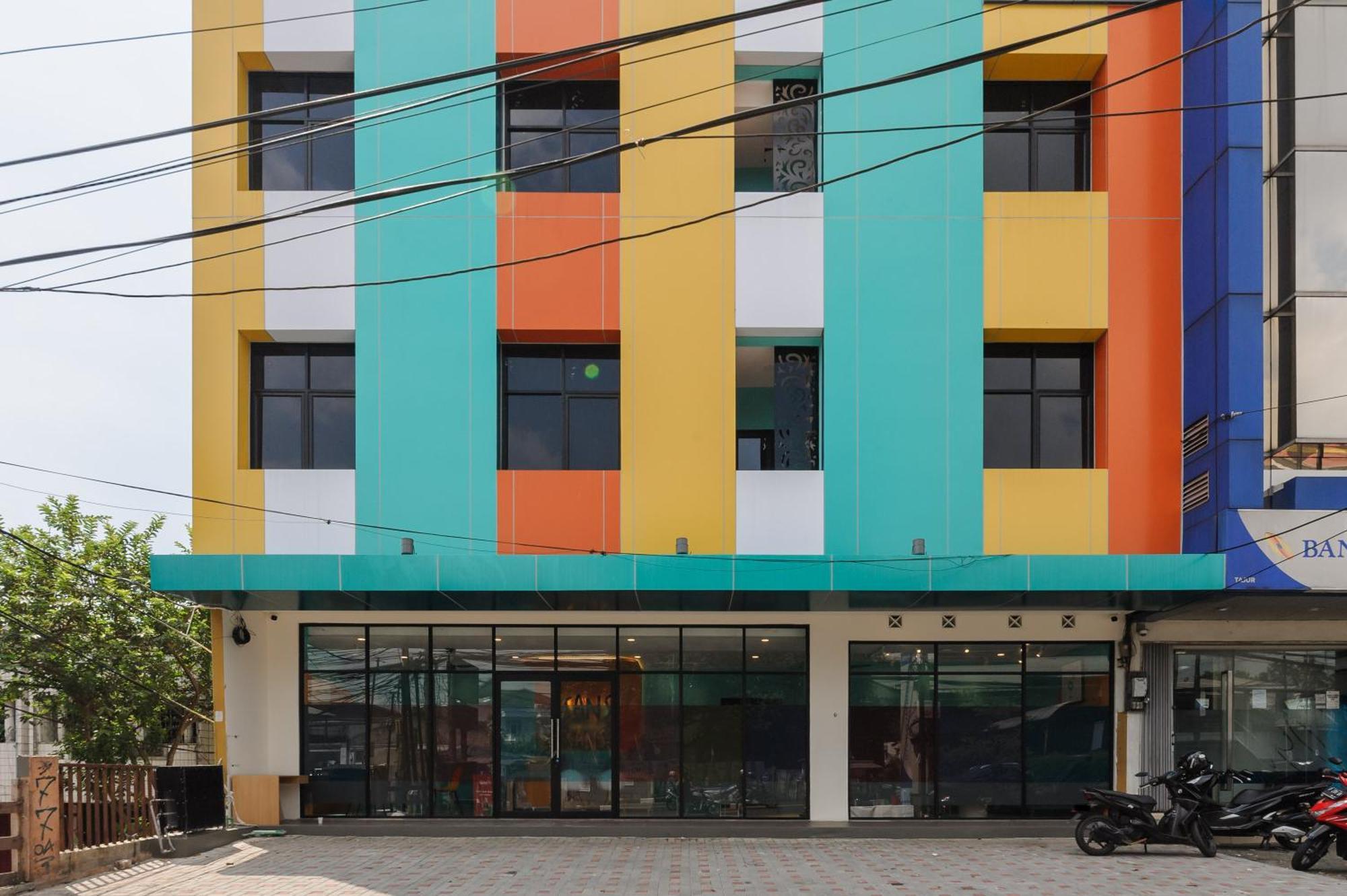 Sans Hotel Tajur Bogor Bantarkamang Exterior foto